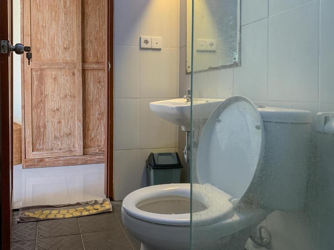Lotus Bali Guest House Canggu  Ngoại thất bức ảnh