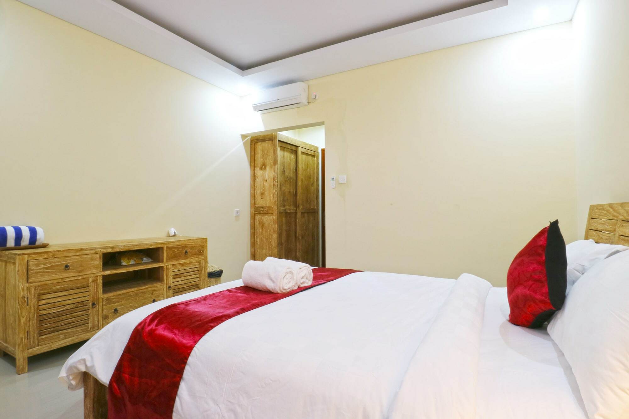 Lotus Bali Guest House Canggu  Ngoại thất bức ảnh